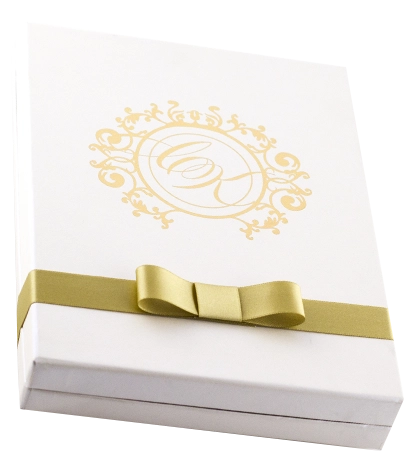 1-Invitation-boxes-with-ribbon